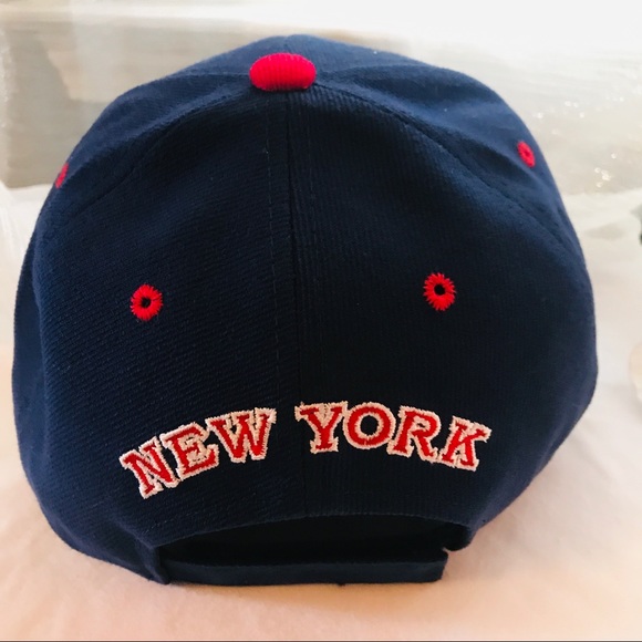 A VERY PATRIOTIC 🇺🇸 BASEBALL CAP 🇺🇸NWOT!! 🇺🇸 - Picture 3 of 8